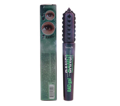 BADgal BANG! Mascara: volumen 360 grados en pestañas superiores e inferiores.
