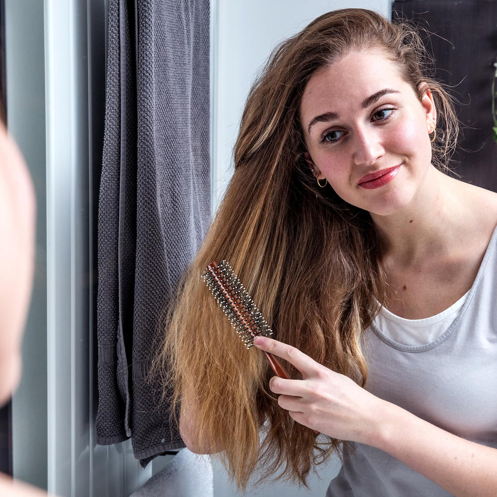 BESTOOL Small Brush nylon-bristles enable confident detangling on thick hair.