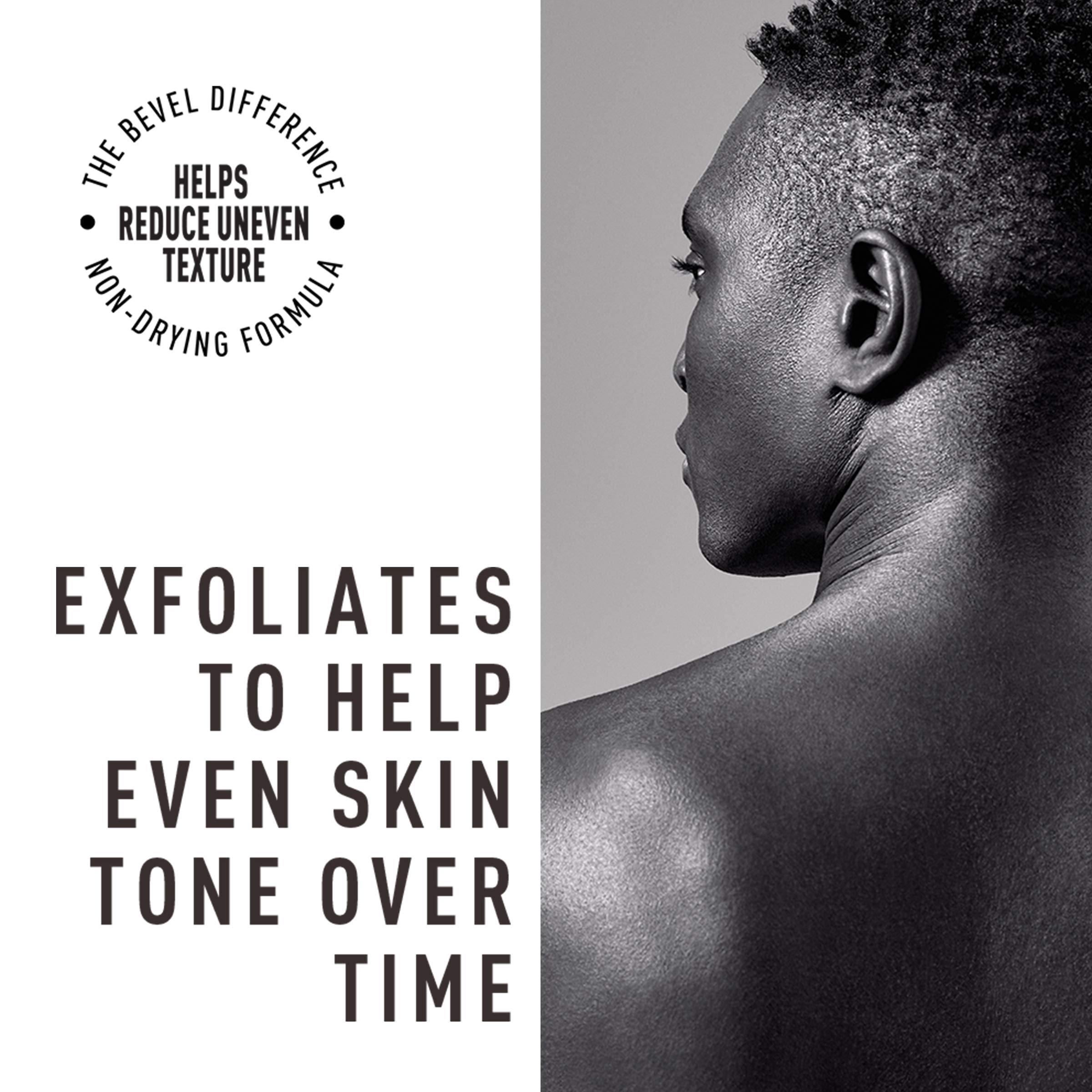 Bevel gel de baño exfoliante, textura cremosa para suavizar la piel.