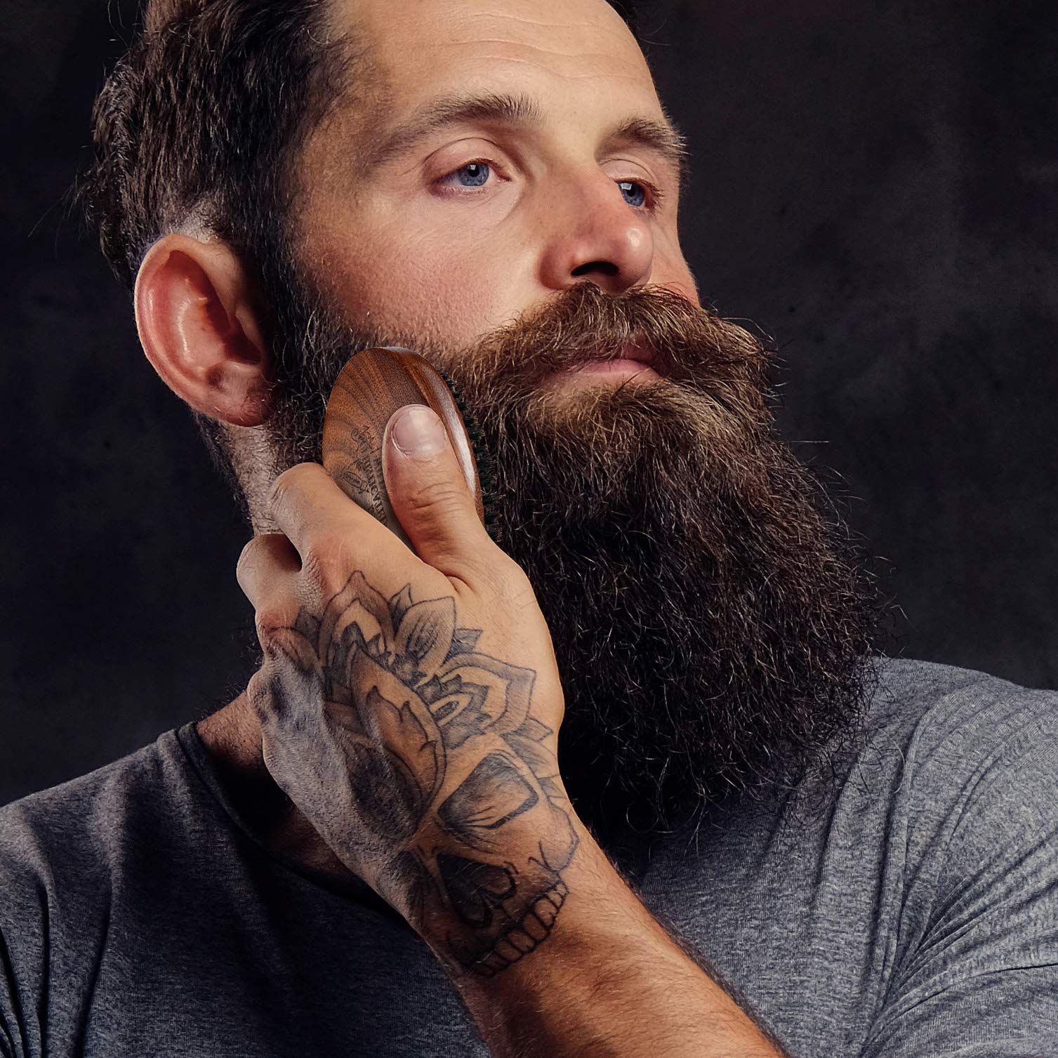 BFWood travel-ready compact brush ideal for on-the-go grooming.