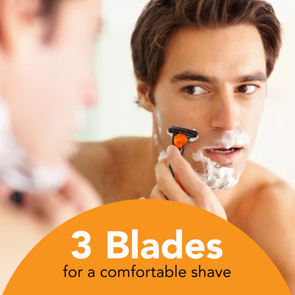 Pivoting head on BIC Comfort 3 follows facial contours for smoother passes.