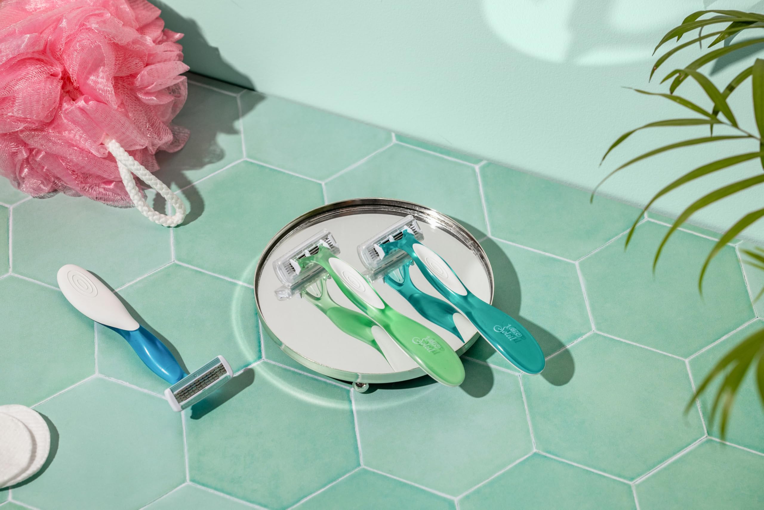Design emphasizes reduced irritation versus earlier models in the Soleil line.
