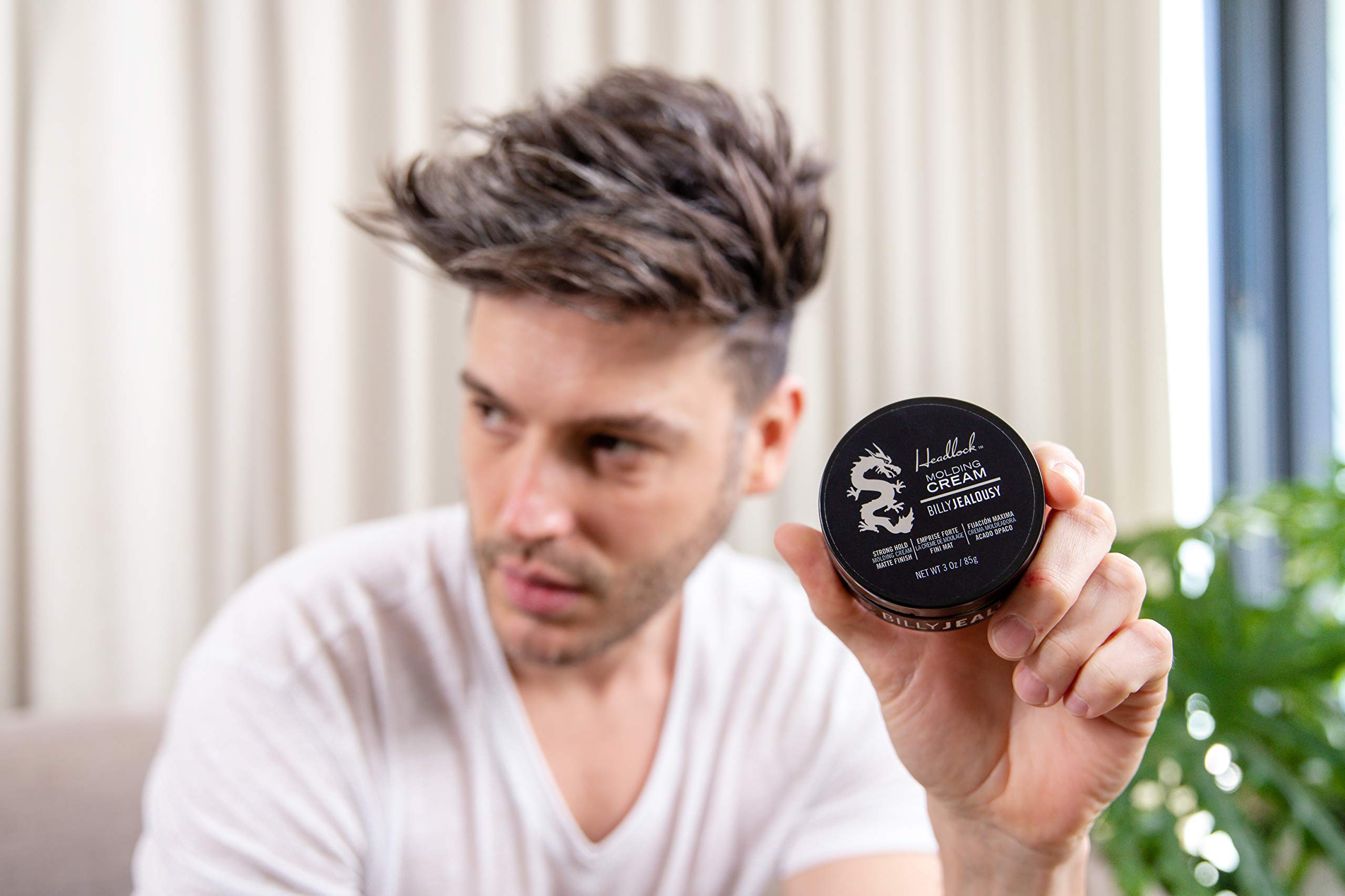 Billy Jealousy Headlock aplicación en cabello seco para acabado ordenado.