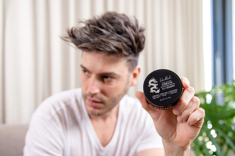 Billy Jealousy Headlock aplicación en cabello seco para acabado ordenado.