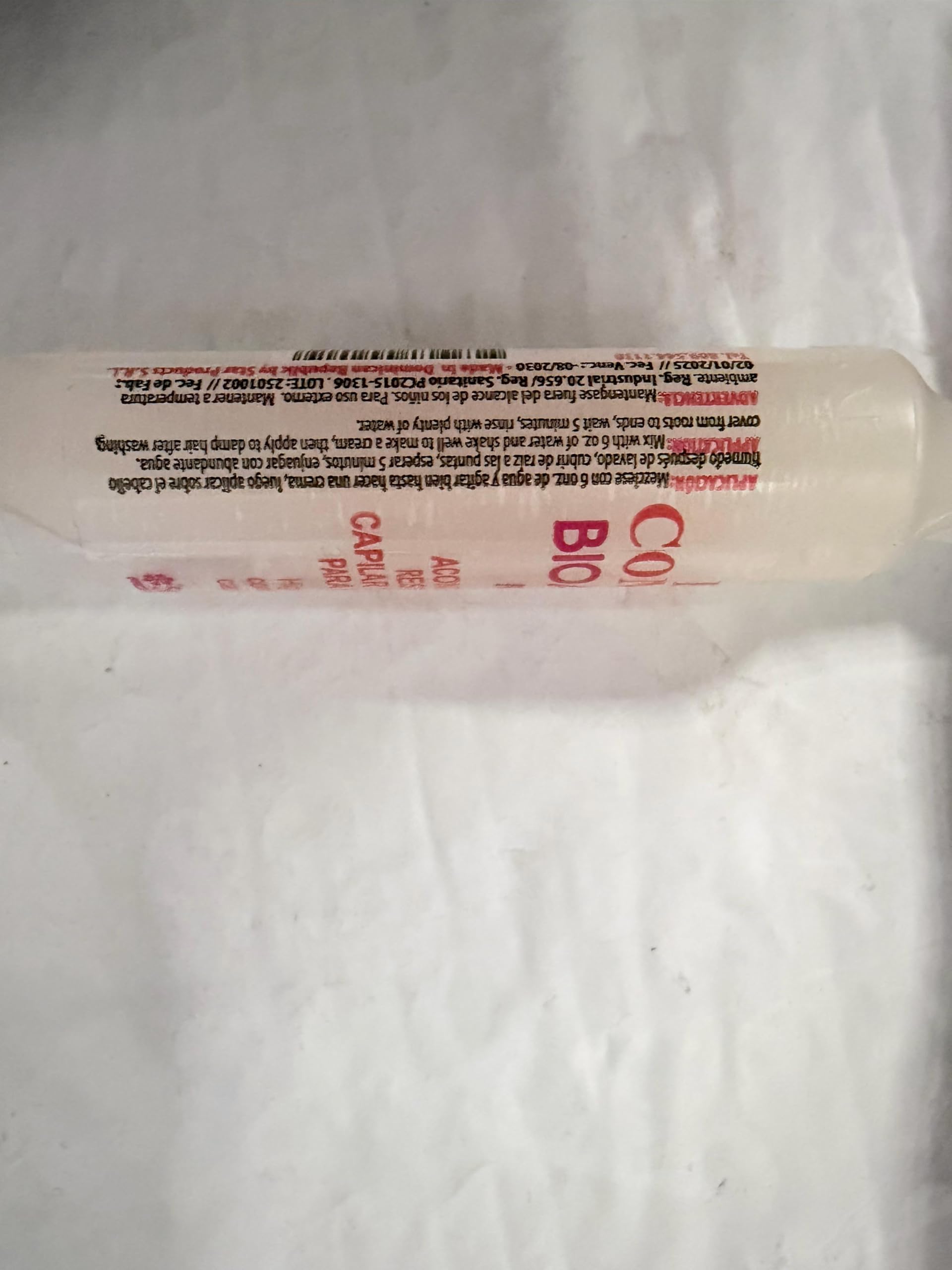 Bio Complex mezcla con agua para activar acondicionador profundo y suavizar el cabello.