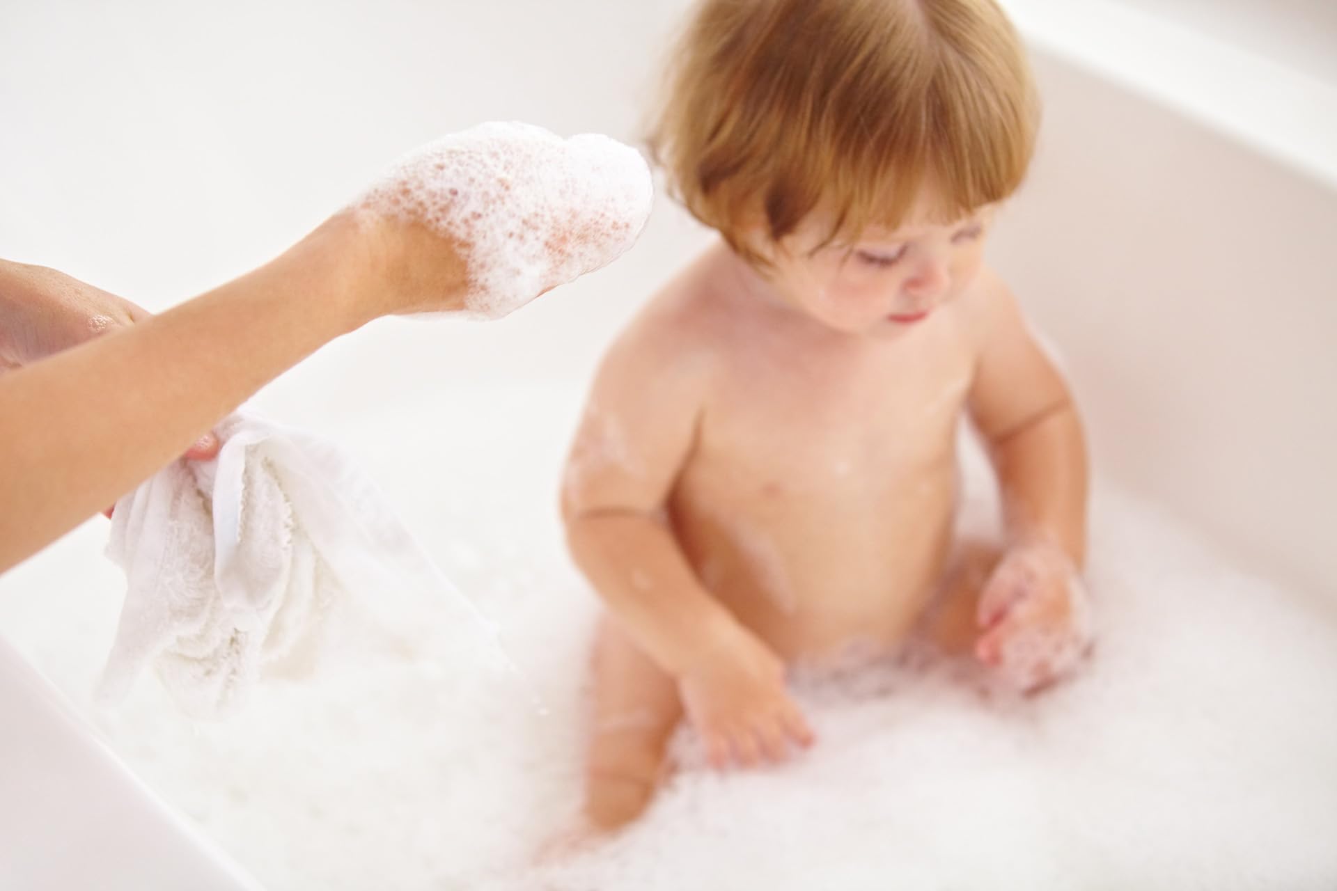 Bioderma ABCDerm Foaming Gel gentle baby hair cleansing