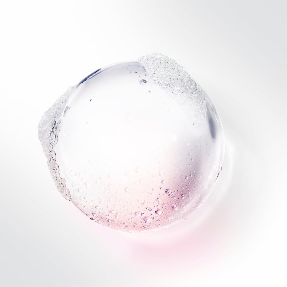 Glycerin and niacinamide close-up suggest moisturization and barrier support in bioderma gel.