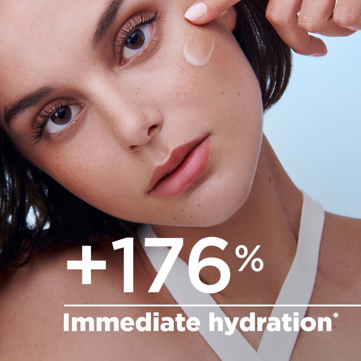 Bioderma Hydrabio Serum used as makeup base for smoother finish