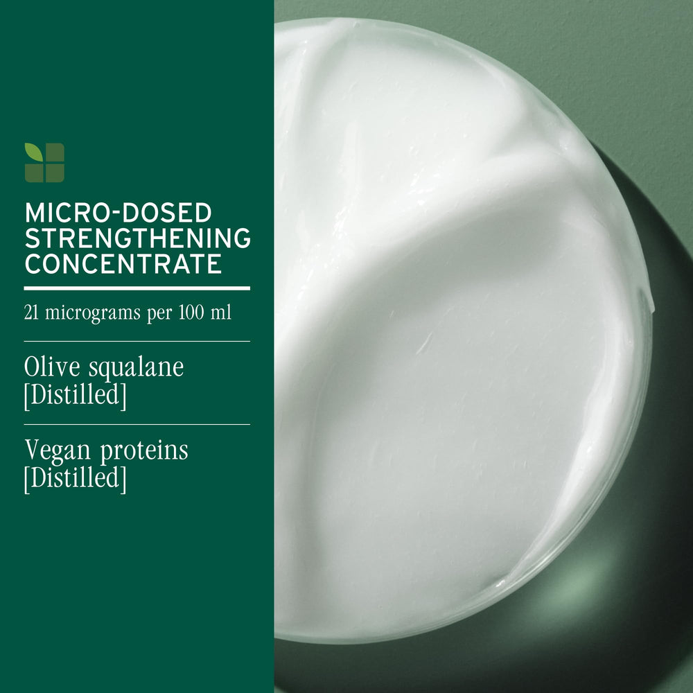 Packaging highlights vegan and color-safe claims with recycled plastic