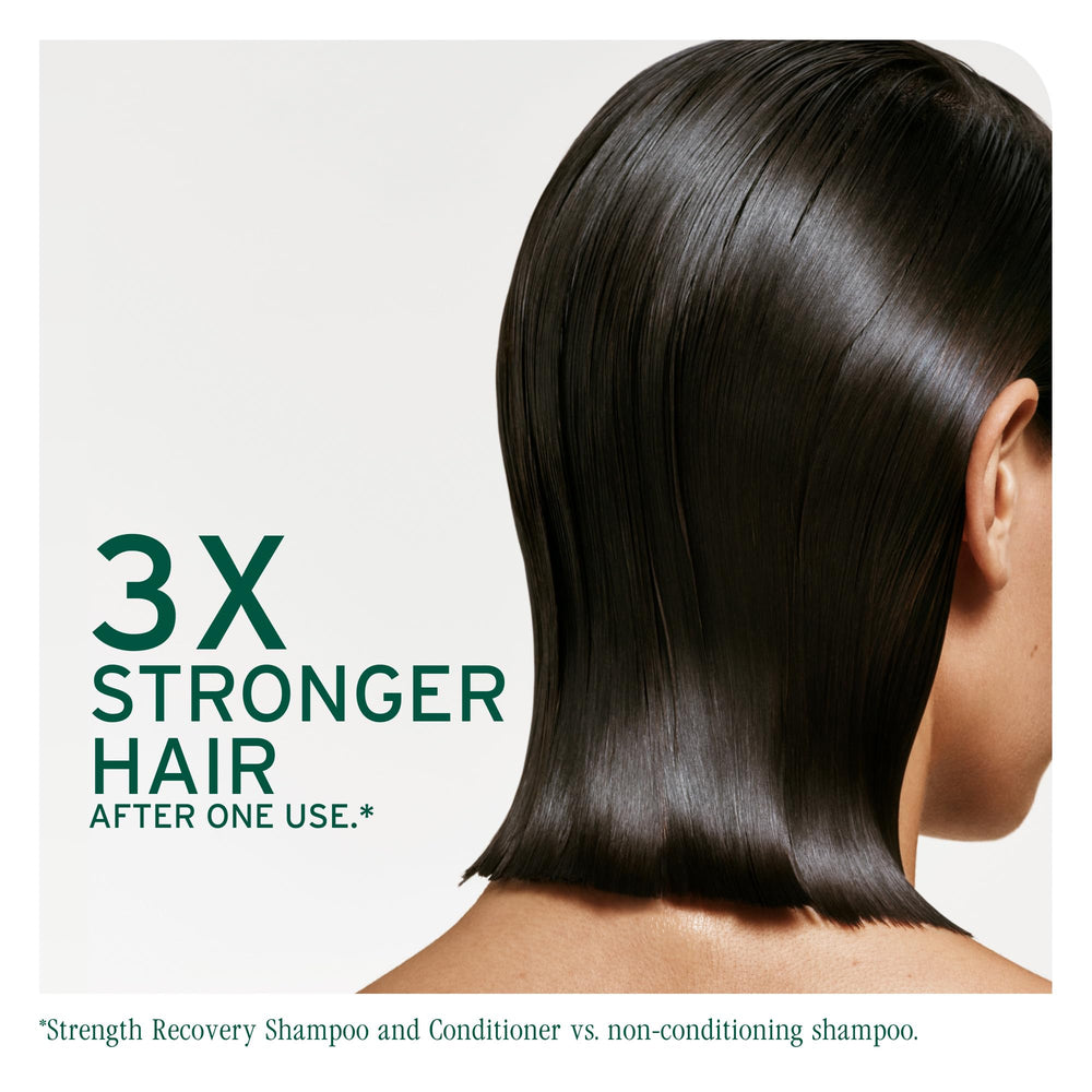 Close-up of spray mist applying for detangling and styling ease