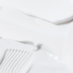 Biossance Crema de Manos: aplicación para hidratar la piel.