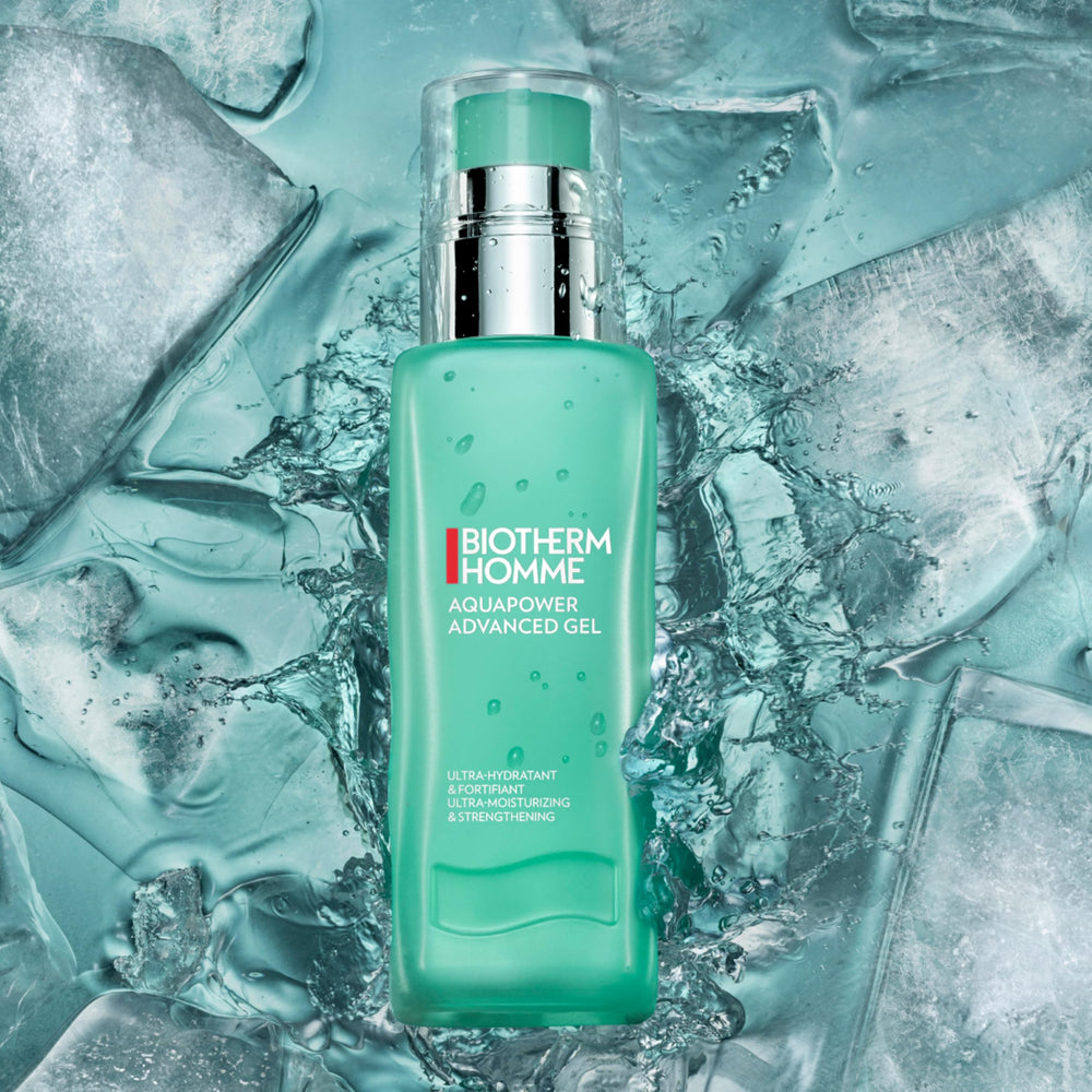Biotherm Aquapower Advanced Gel on neck area for targeted hydration