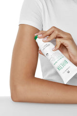 Biretix Tri-Active Spray oil-control closeup highlighting pores