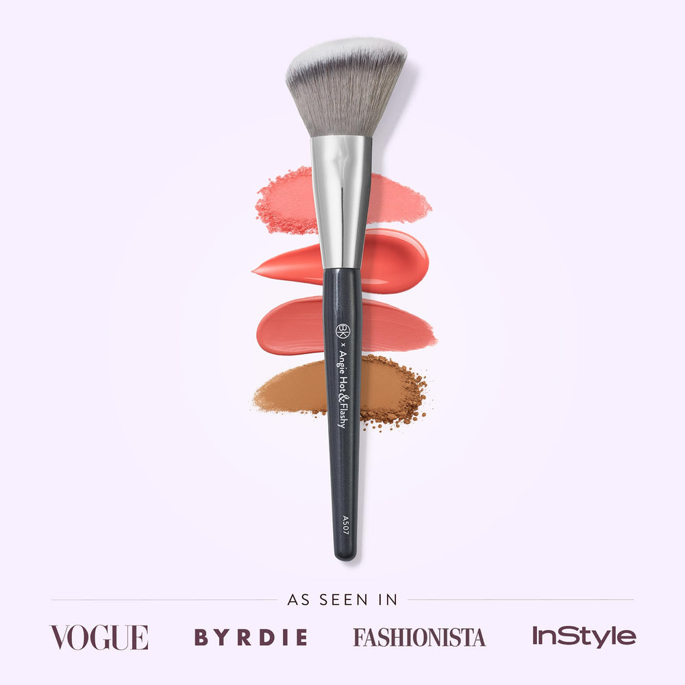 BK BEAUTY Angie Hot and Flashy A507 blush-bronzer-contour brush blends smoothly.