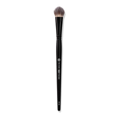 BK BEAUTY Nikki La Rose N16 Pro Concealer Brush triangle tip for precise inner-corner application