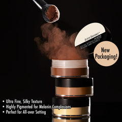 Textura sedosa de Black Radiance True Complexion Polvo Suelto Honeymoon se mezcla sin dejar rastro.