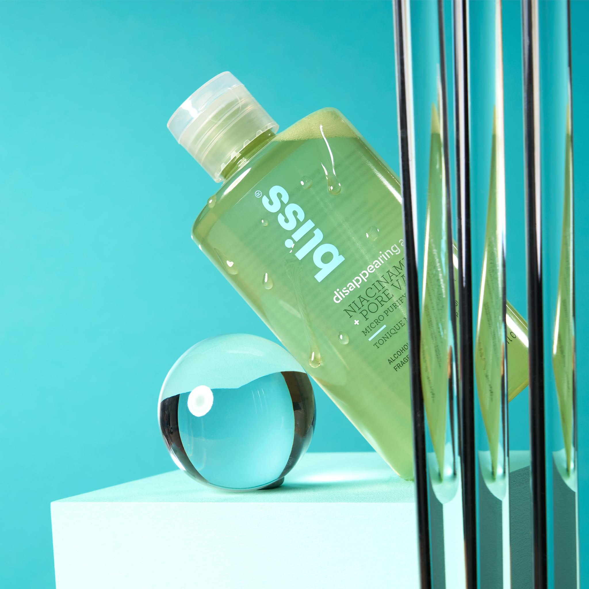 Bliss Disappearing Act tonico, envase sostenible para rutina facial