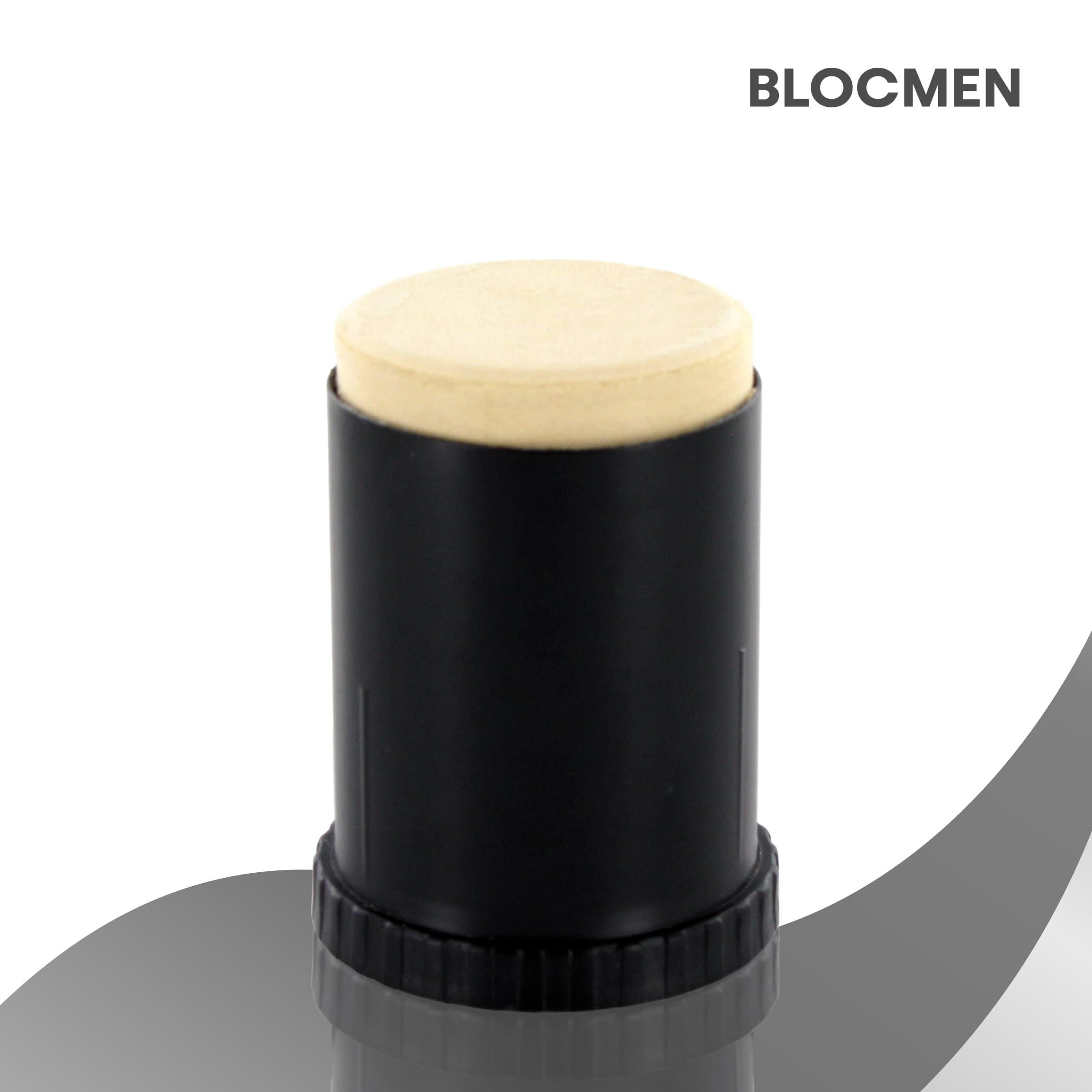 Blocmen Original Pre Shave Powder Stick textura fina para una aplicación suave.