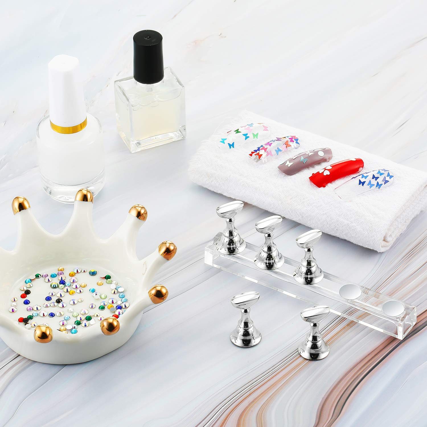 Blulu gift-ready manicure training stand ideal for nail lovers.