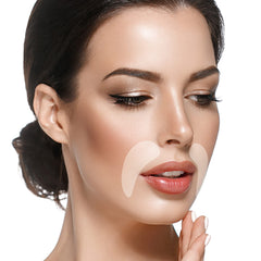 BLUMBODY Smile Line Patches visible on skin, overnight smoothing of fine lines.