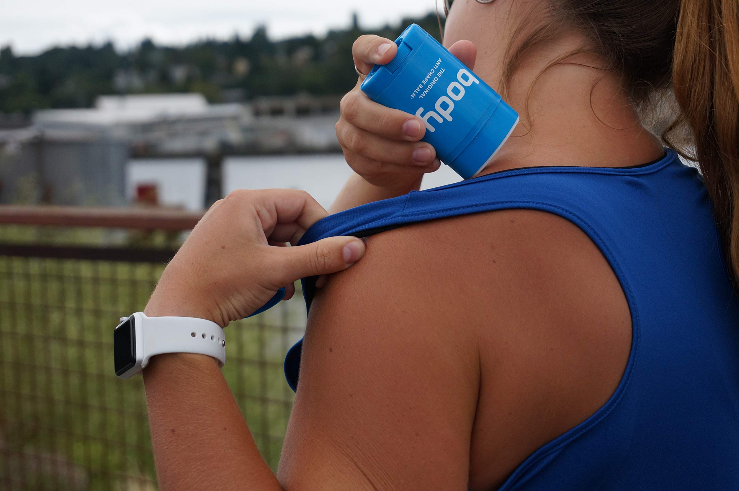 BodyGlide Original bálsamo de aplicación fácil para uso rápido.