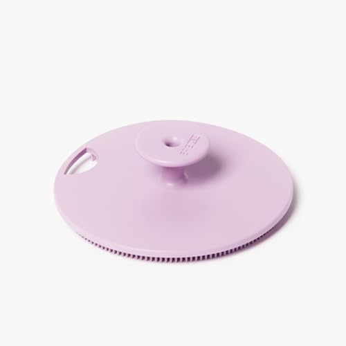 Boie USA scrubber close-up shows silicone-like texture for gentle exfoliation