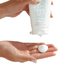 Bondi Sands PURE textura cremosa sin fragancia apta para piel sensible