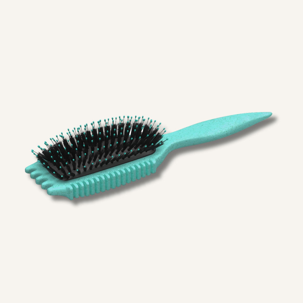 Bounce Curl Volume EdgeLift Brush thicker pad boosts durability during use.