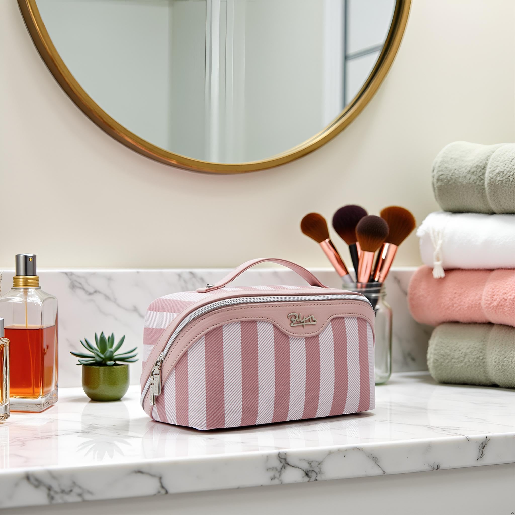 Boyatu easy-to-clean makeup bag complements daily routines.
