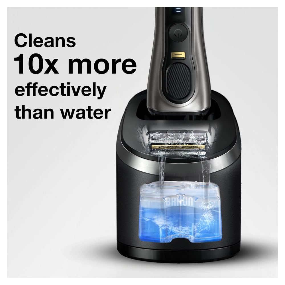Compatible with any Clean&Charge unit for seamless integration into your shaving routine.