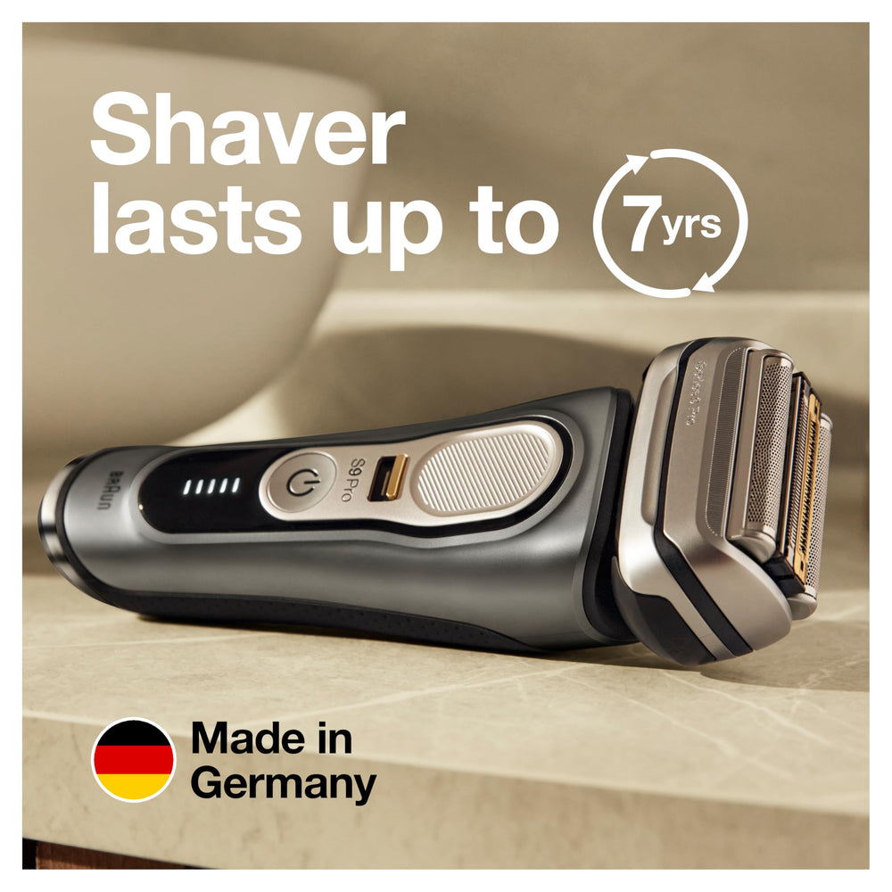 Braun Series 9 Pro 9465cc 60-minute cordless battery life.