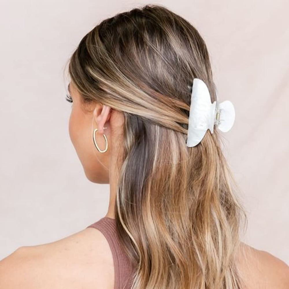 Brinie hair barrettes close-up showcases sleek design and non-slip performance.