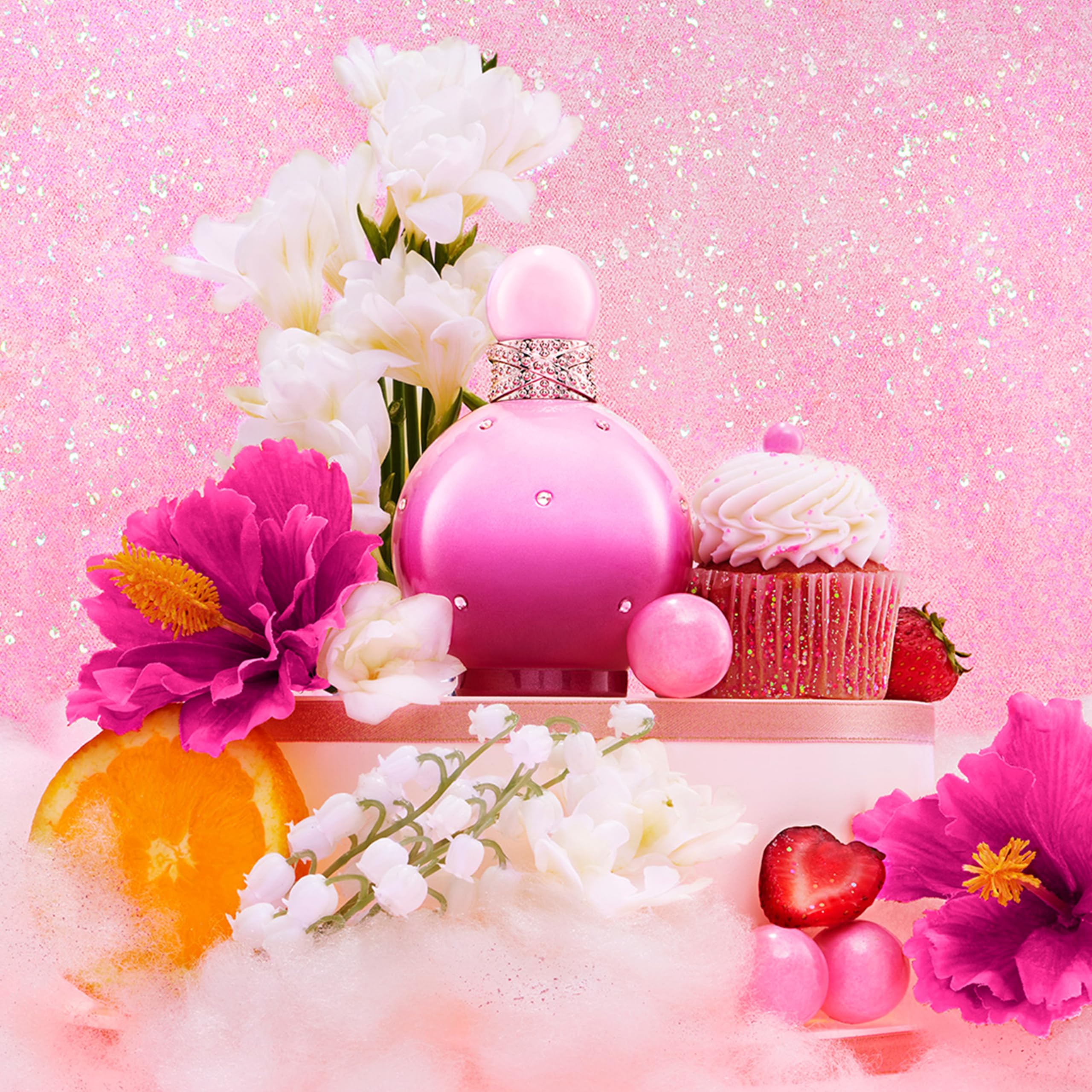 Britney Spears Candied Fantasy bottle detail, cheerful look for fun occasions.