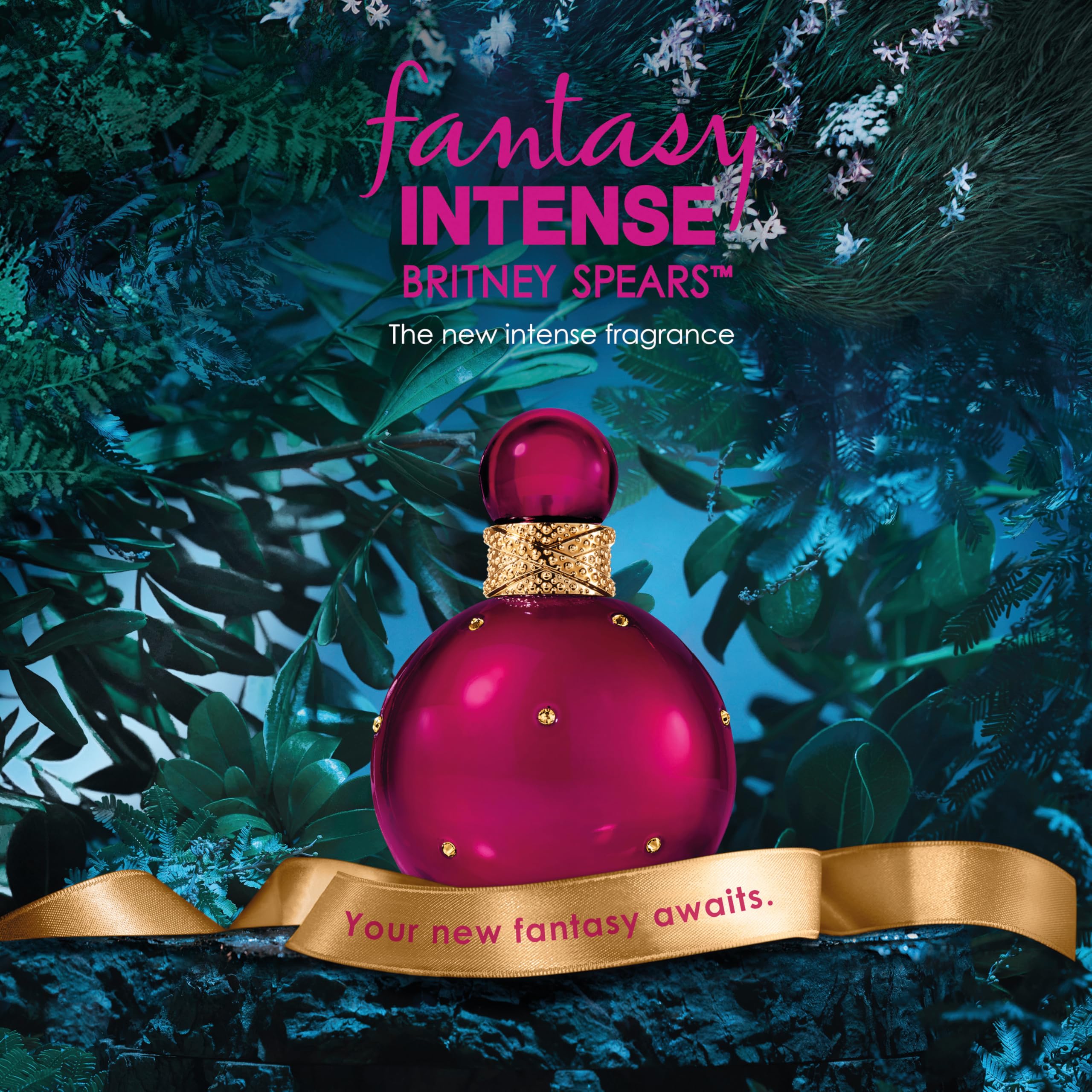 Britney Spears Fantasy Intense cupcake note with white chocolate orchid adds decadence