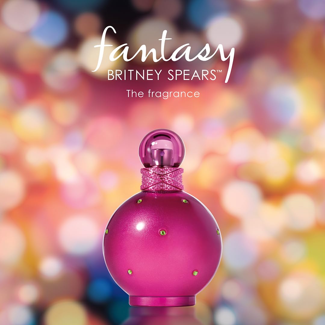 Britney Spears Fantasy jasmine petals evoke floral elegance and softness.