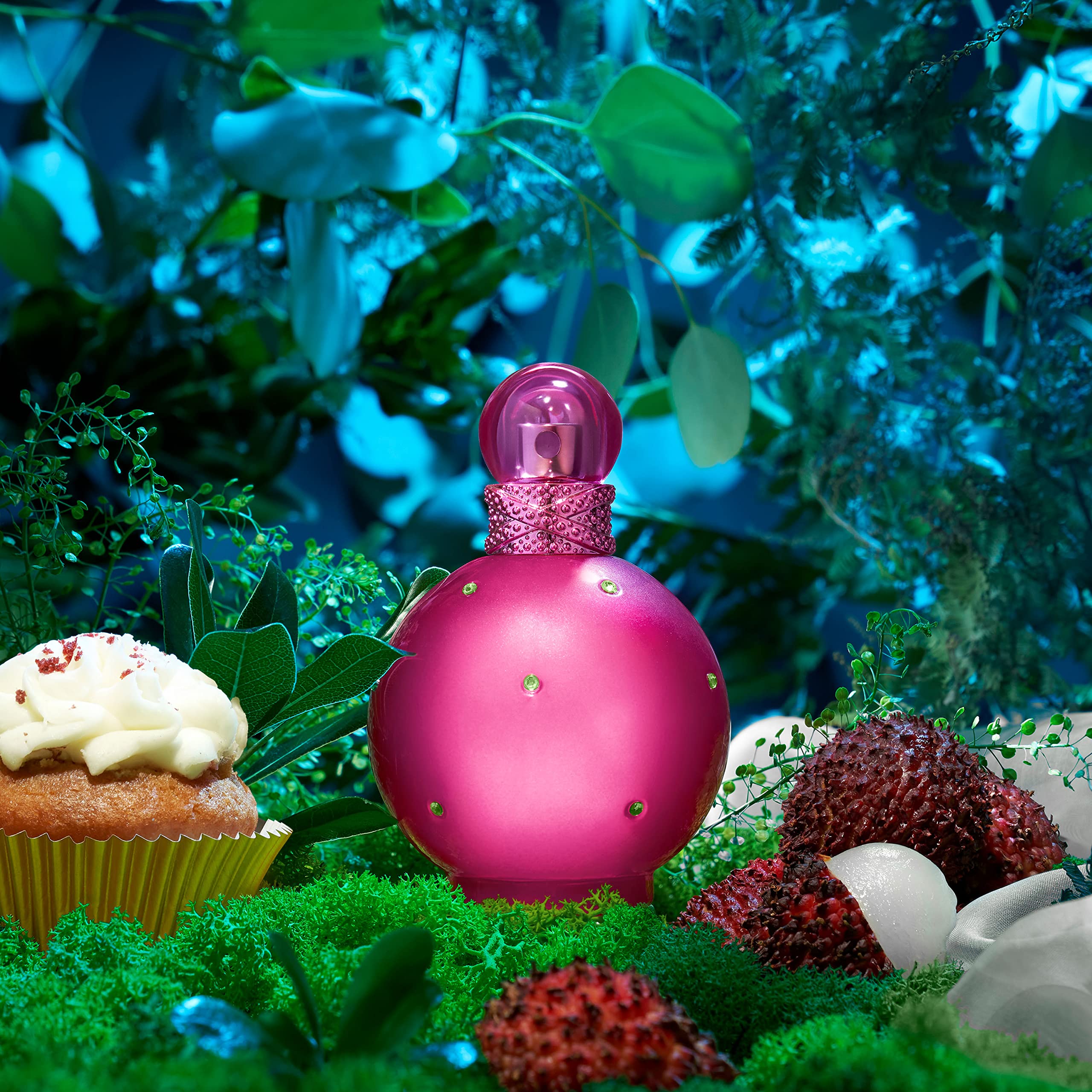 Britney Spears Fantasy pink bottle artwork emphasizes brand playful style.