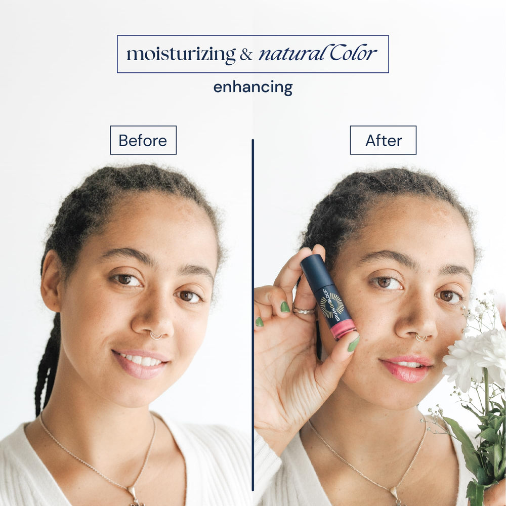 Brush On Block mineral lip sunscreen protects lips from UVA/UVB and blue light.