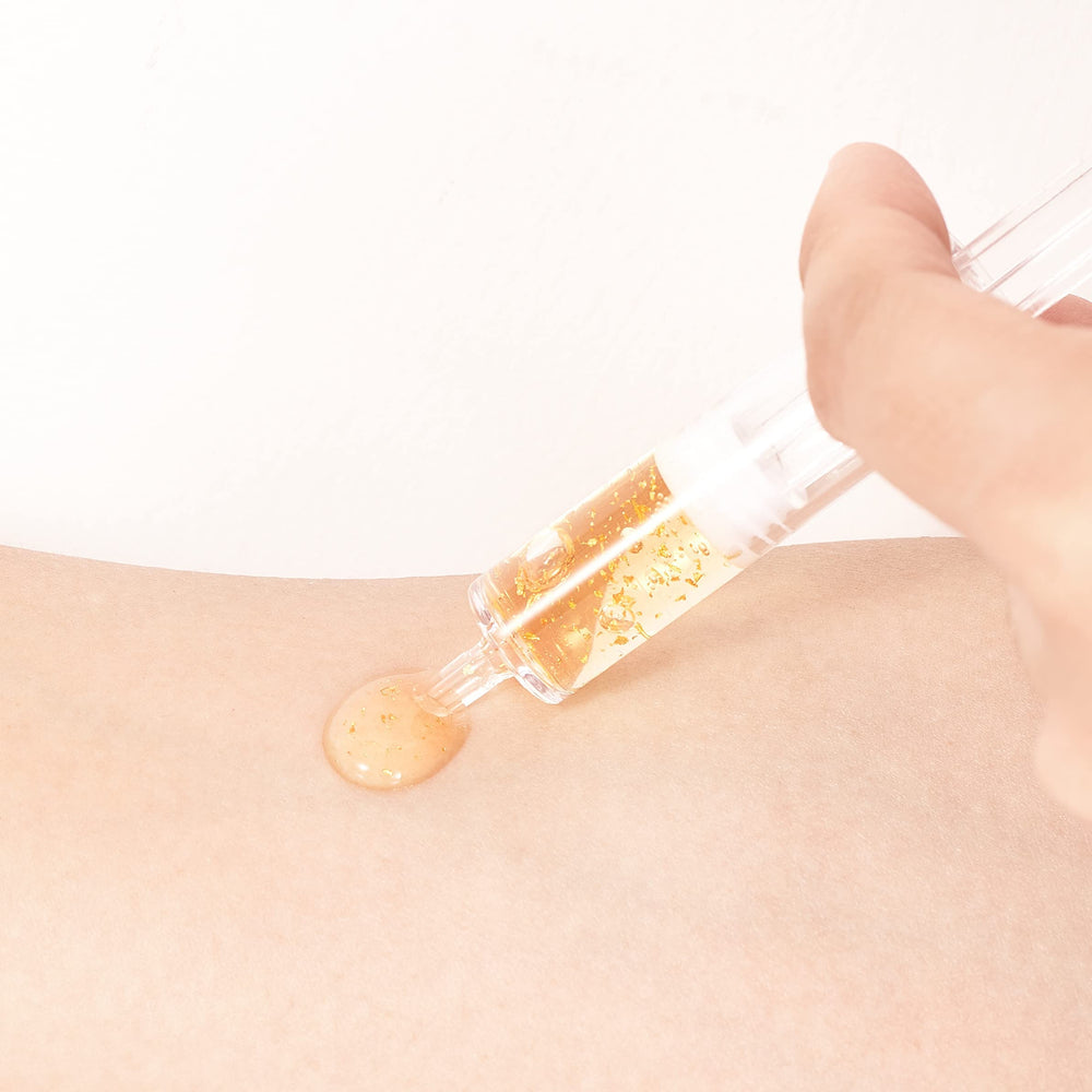 BRÜUN SD serum ampule close-up for brightening and smoothing post-derma-roller sessions