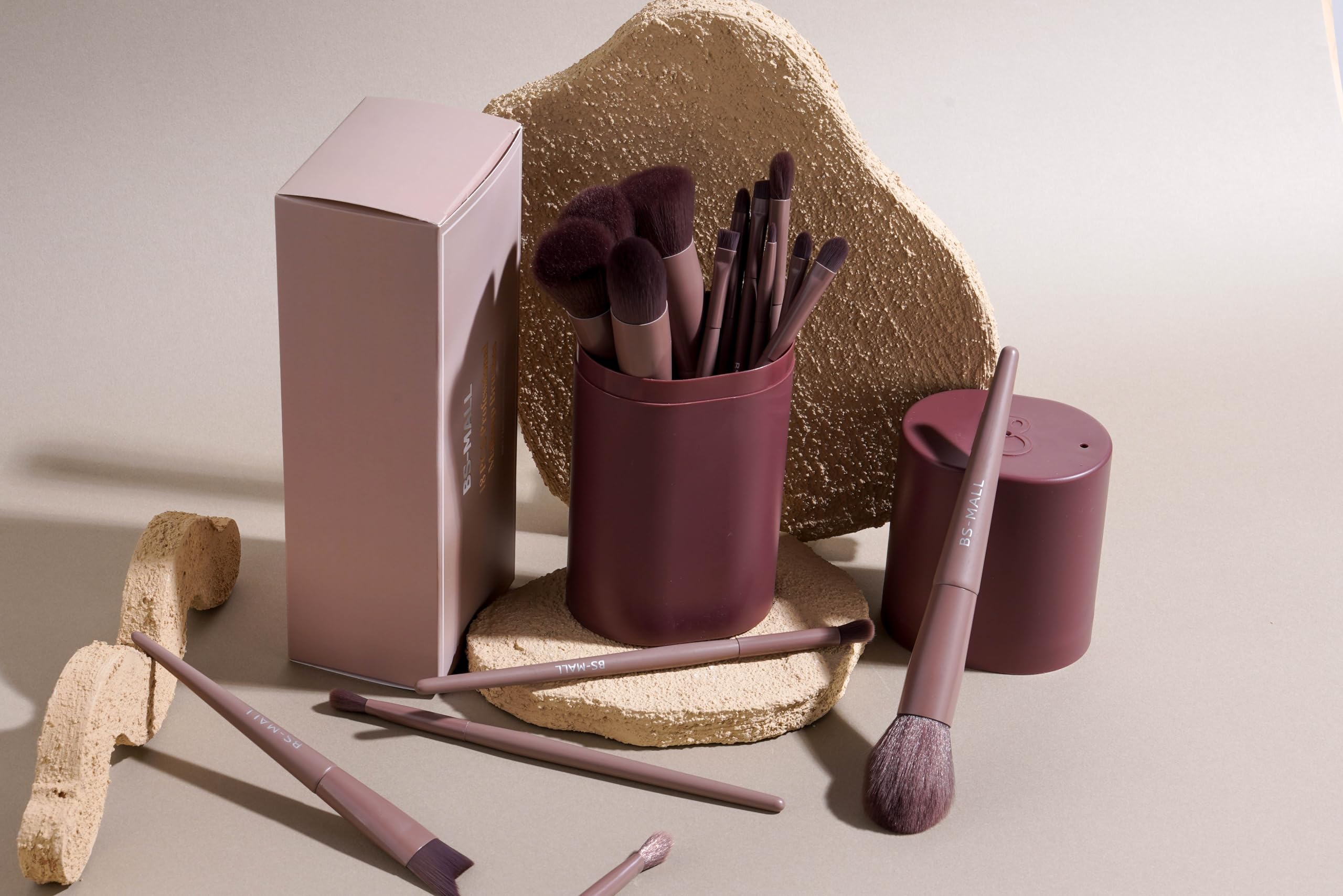 BS-MALL ergonomic handles enhance control during makeup application.