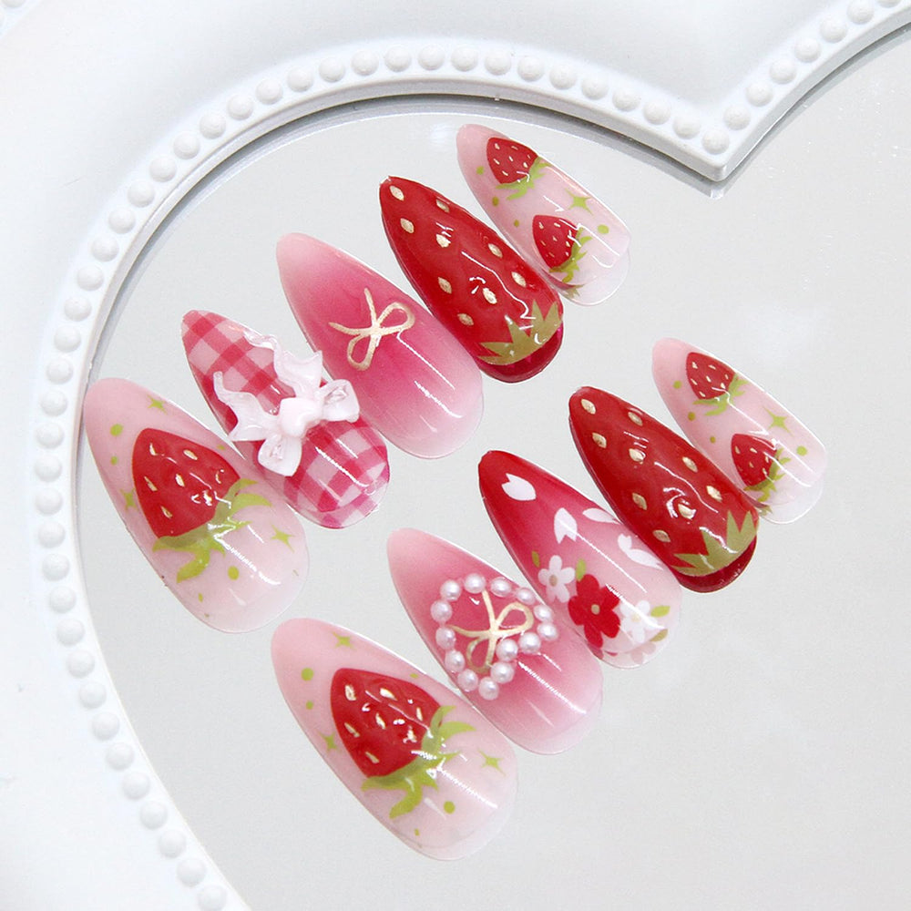 BSBTBZ uñas postizas con detalles florales fresa ideales para eventos.