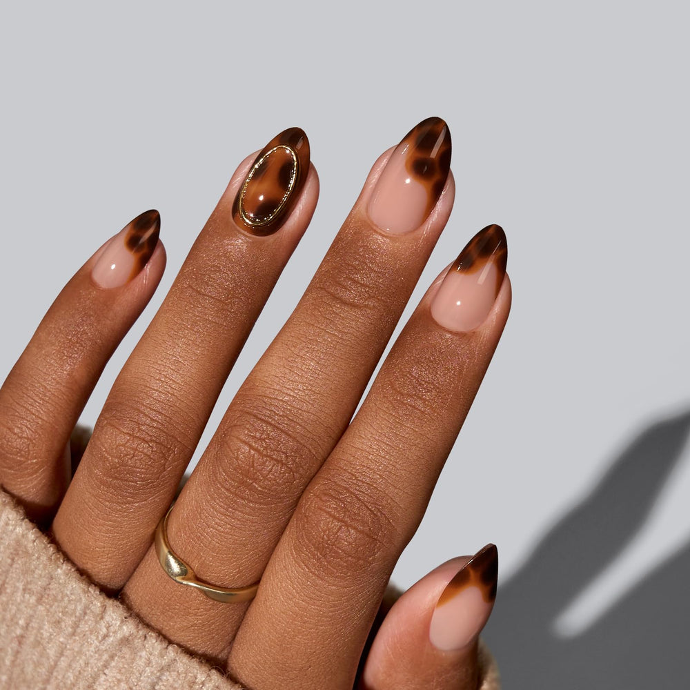 BTArtbox almond and tortoise shell nails in a portable 32-nail kit