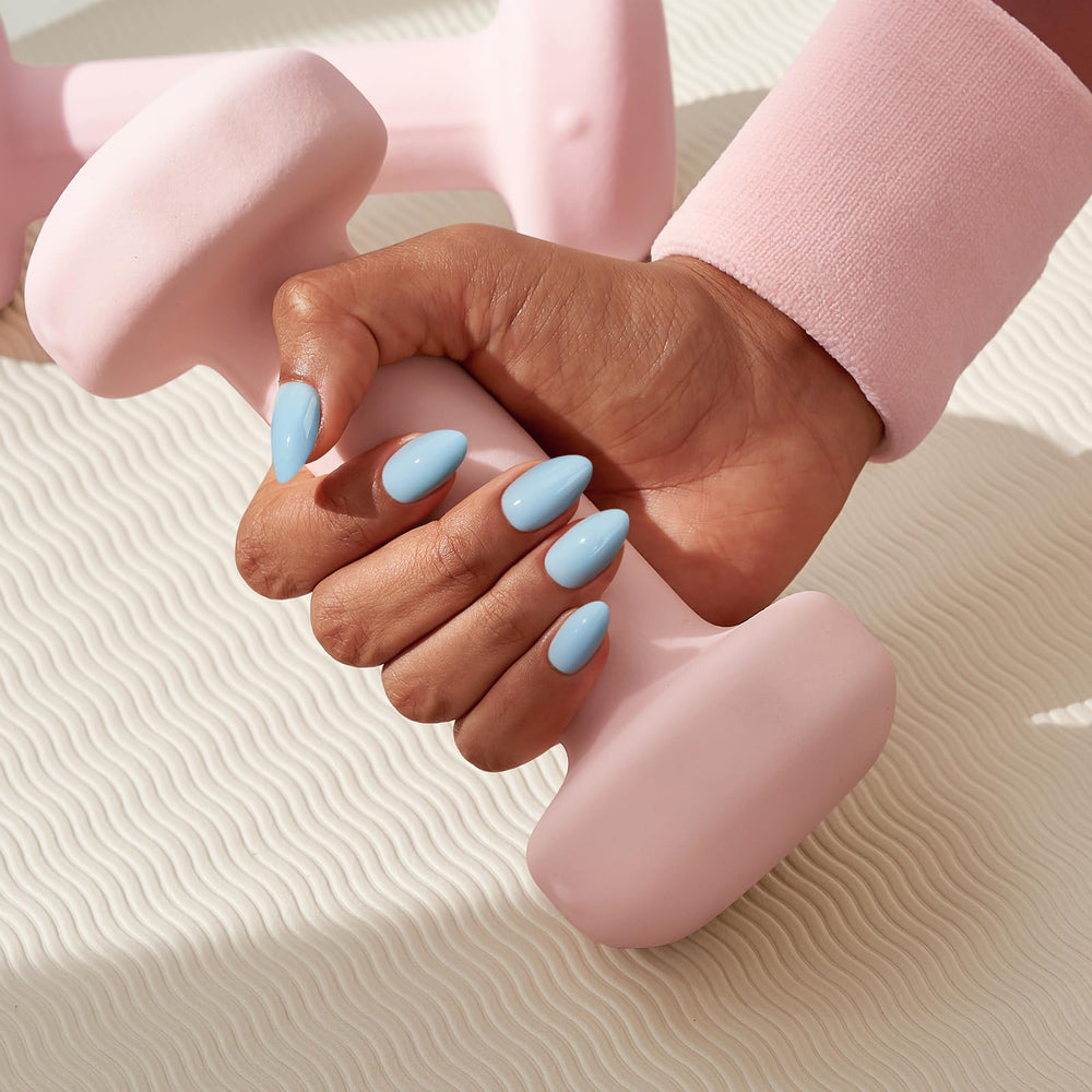 BTArtbox uñas opacas pastel azul claro, acabado suave y discreto.