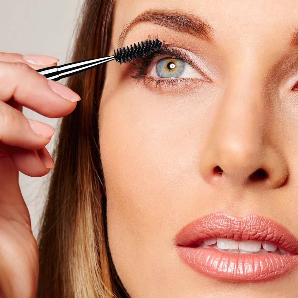 BTYMS mascara spoolie in aluminum tube for clump-free application.