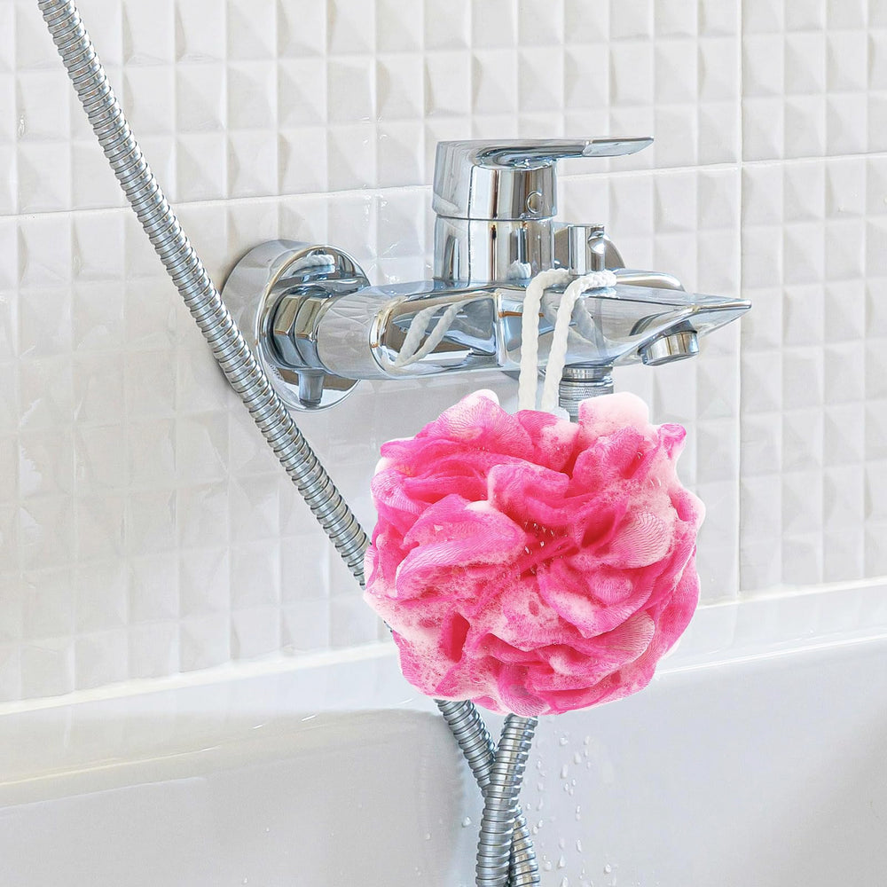 BTYMS hand-sized mesh poufs deliver comfortable grip during cleansing