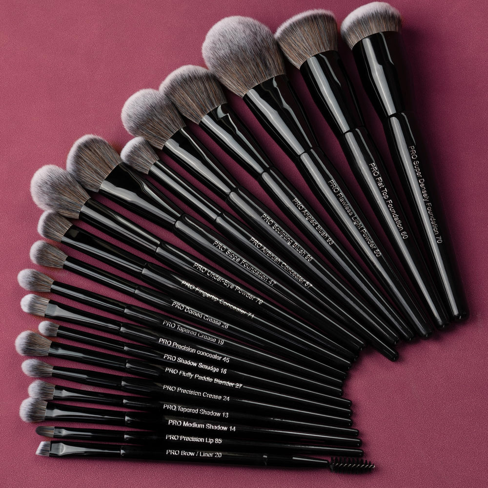 Bueart Design storage case keeps brushes organized and ready