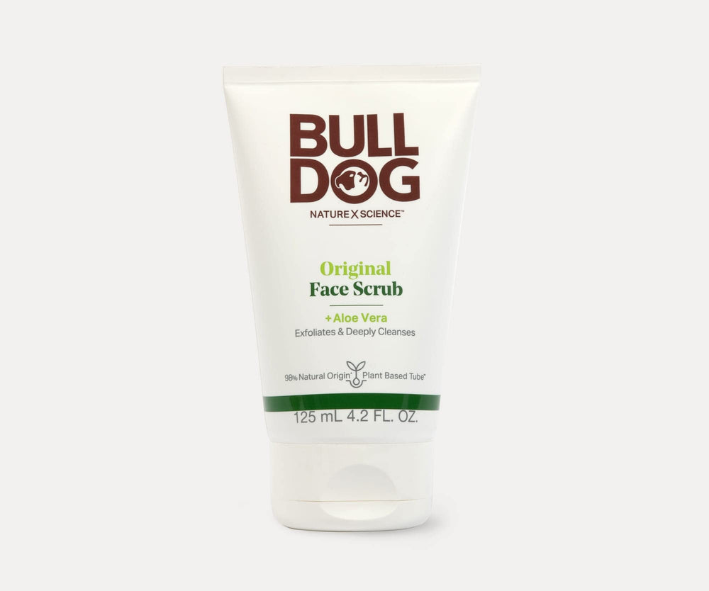 Bulldog Exfoliante Facial Original: aplicación suave para piel normal.