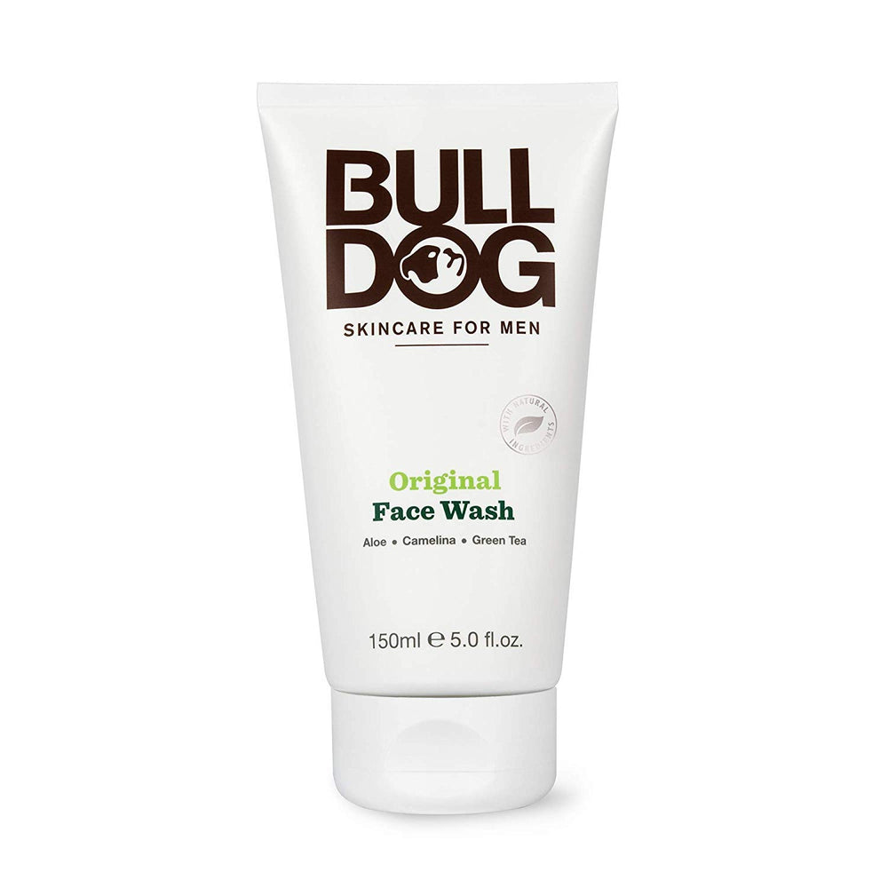 Bulldog limpiador facial original, primer plano de la botella, sensación fresca y limpia