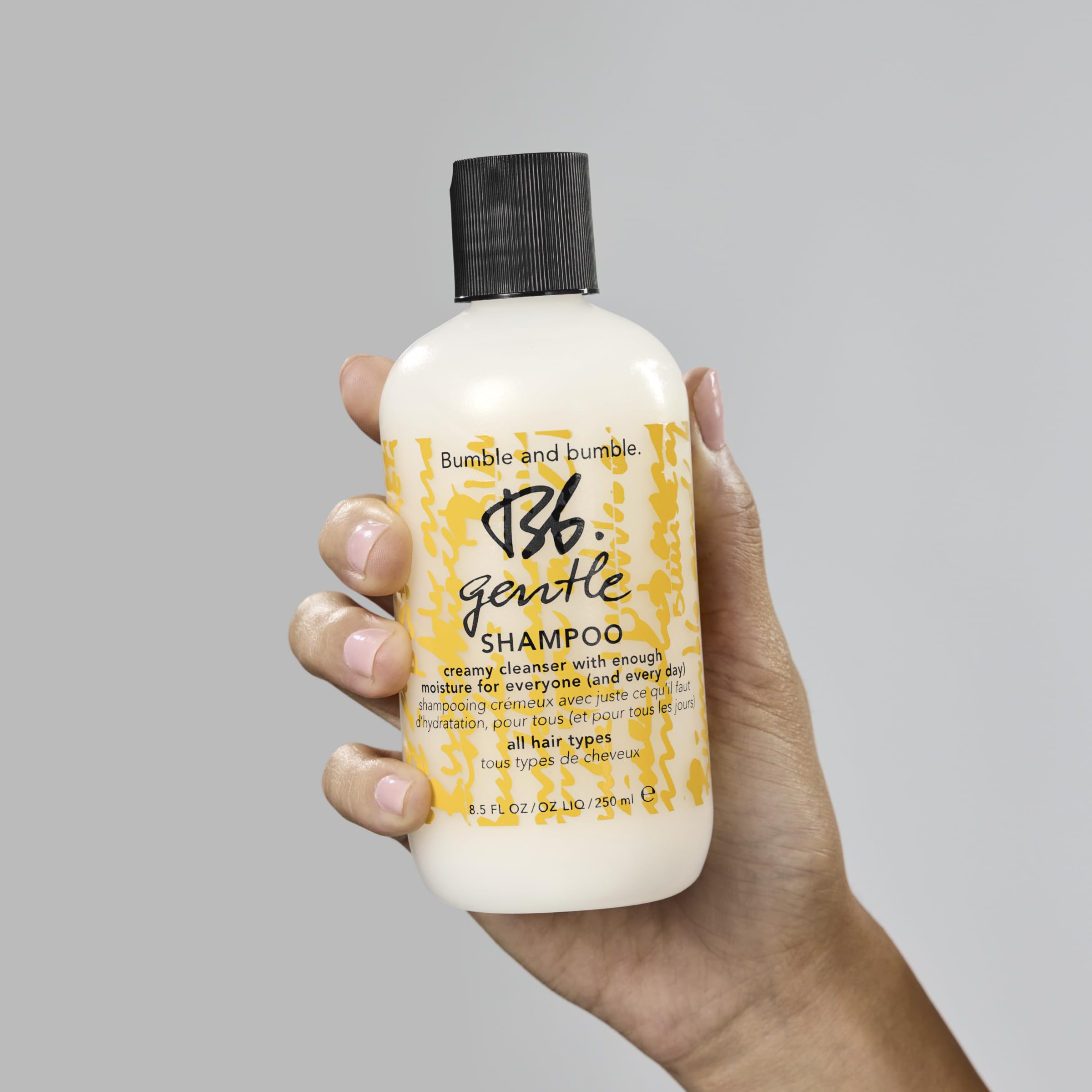 Bumble and bumble Gentle Hydrating Shampoo wet hair rinse scene.