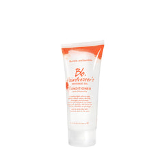 Bumble and bumble Hairdresser's Invisible Oil Hydrating Conditioner bottle provides lightweight frizz reduction for dry hair