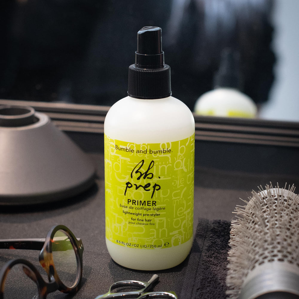 Bumble and bumble Prep Detangling Hair Primer prepares hair for styling from damp to dry.